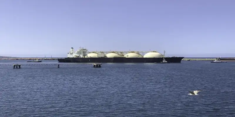 India gas supply shortage and LNG imports from US and Norway
